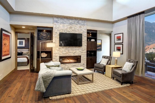 Garden Of The Gods Club And Resort image 30